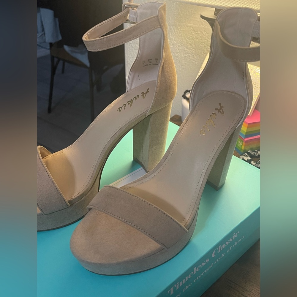 Never Worn Heels - image 3